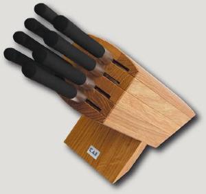 Bloc complet de 8 couteaux japonais Kai Wasabi Black