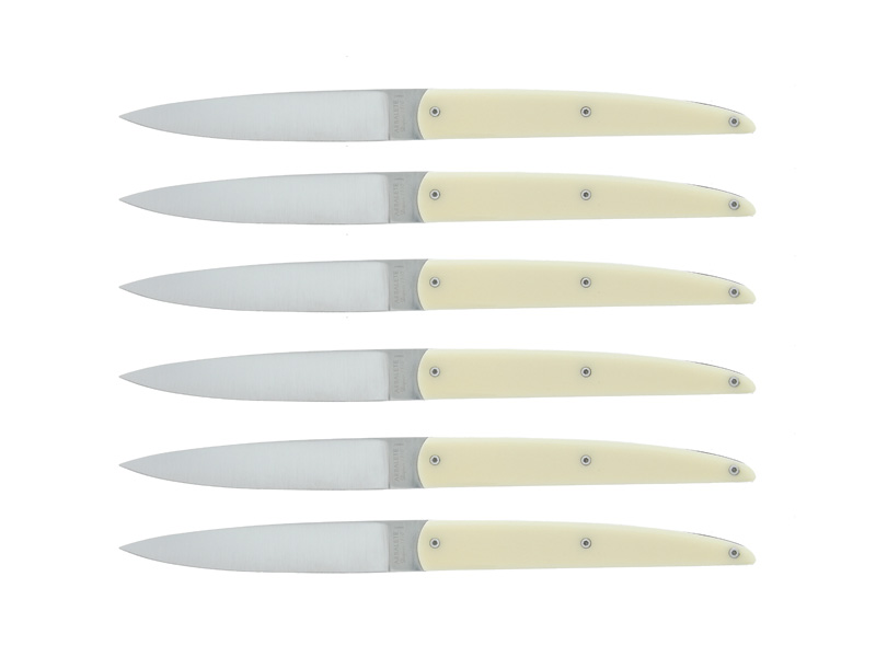 Coffret 6 couteaux de table G. David Arbalète - manche acrylique crème 23 cm